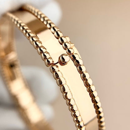 [Cadisa]CLOVER PERLEE BRACELET SIGNATURE ENGRAVING SERIES