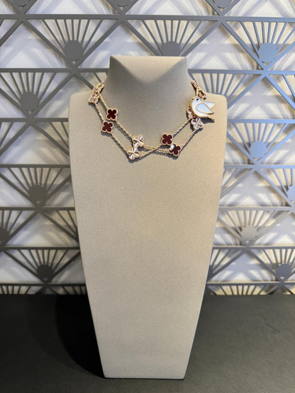 [Cadisa]CLOVER 20 MOTIFS LASER CARNELIAN NECKLACE