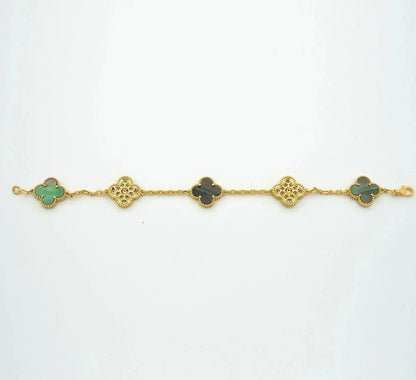 [Gaonasi] CLOVER 5 MOTIF GRAY MOP BRACELET COLLECTION