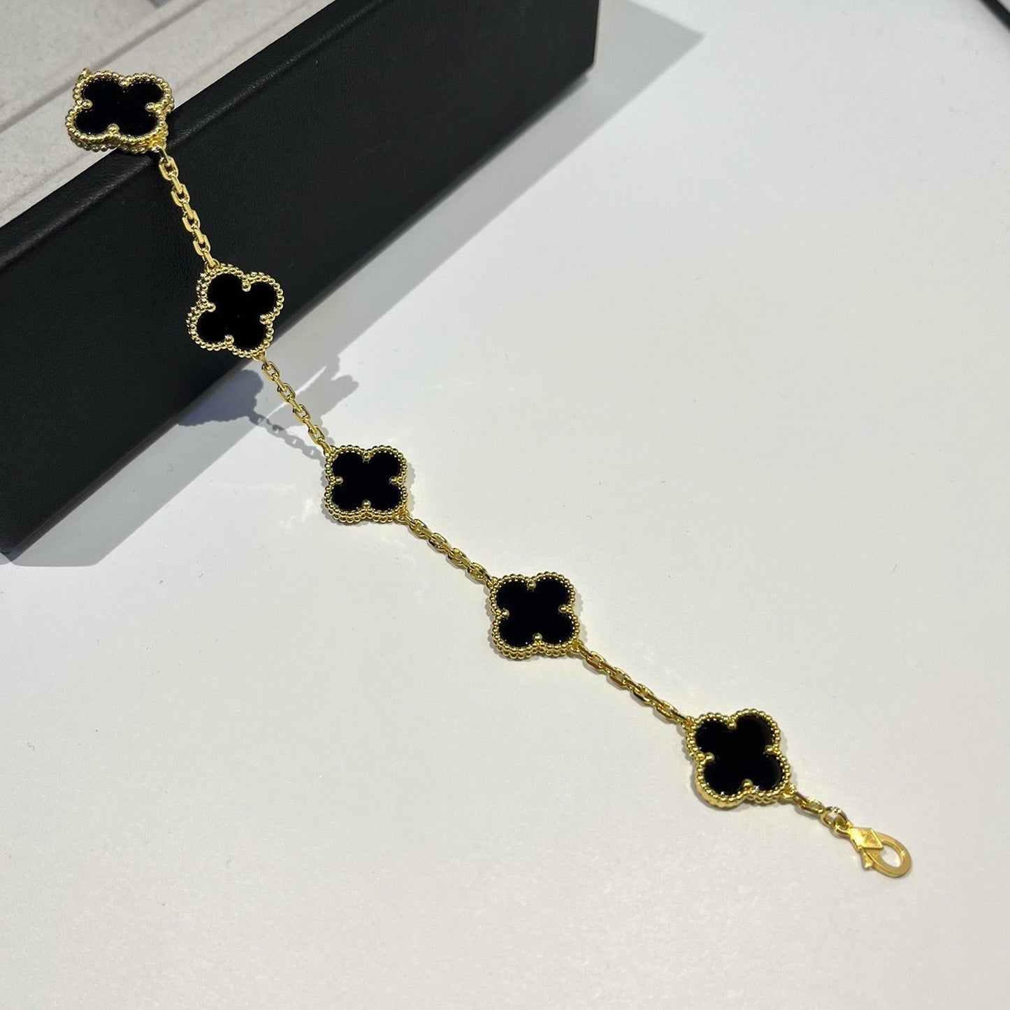 [Gaonasi] CLOVER 5 MOTIF ONYXS BRACELET COLLECTION