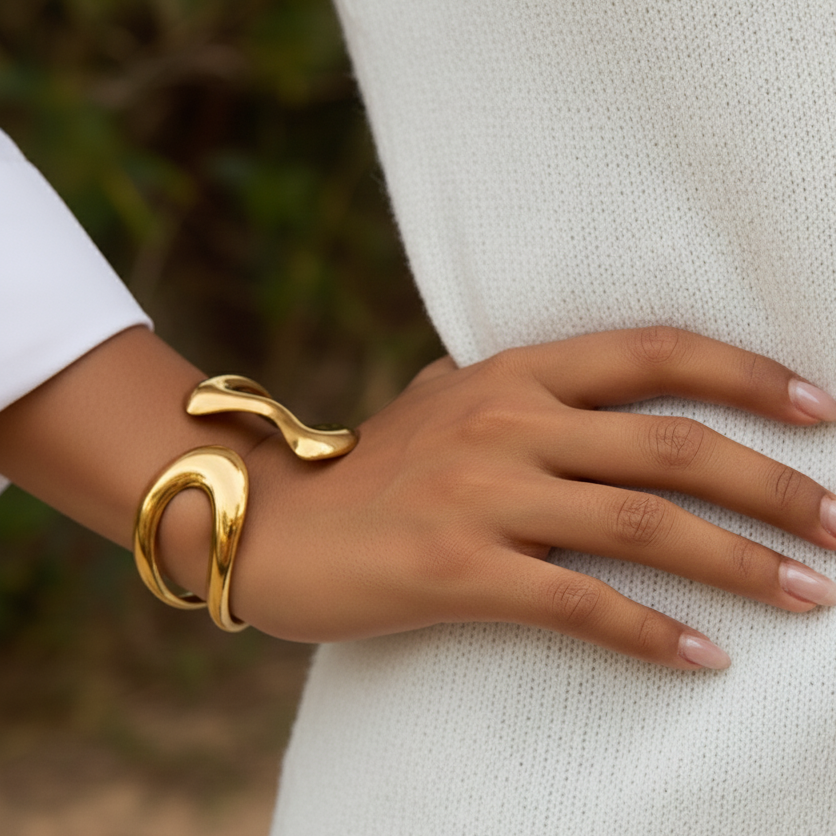 [Gaonasi]Lulu Sculpted Gold Bangle