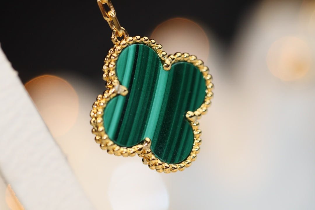 [Gaonasi]CLOVER EARRINGS GOLD MALACHITE DIAMOND 3 MOTIF
