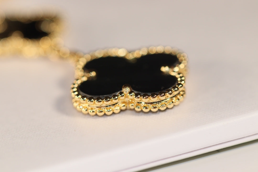 [Gaonasi]CLOVER EARRINGS GOLD ONYX MOP 3 MOTIF