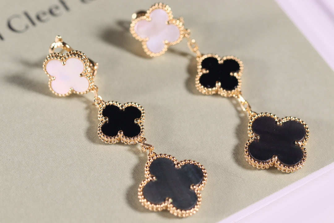 [Gaonasi]CLOVER EARRINGS GOLD ONYX MOP 3 MOTIF