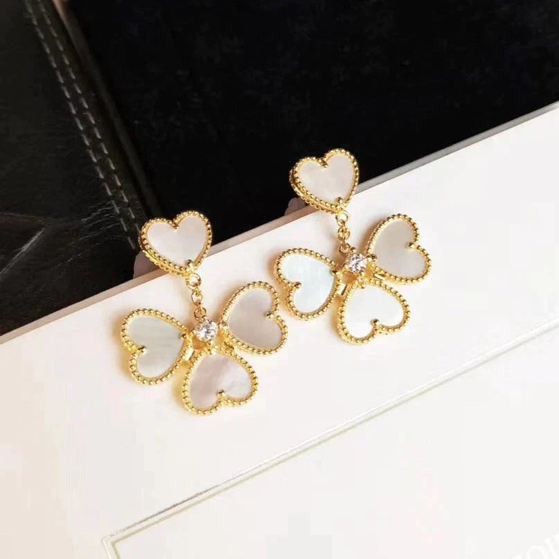 [Gaonasi]CLOVER SWEET WHITE MOP EARRINGS
