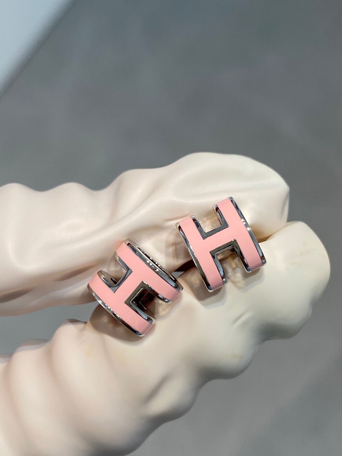 [Gaonasi]MINI POP H SILVER EARRINGS PINK