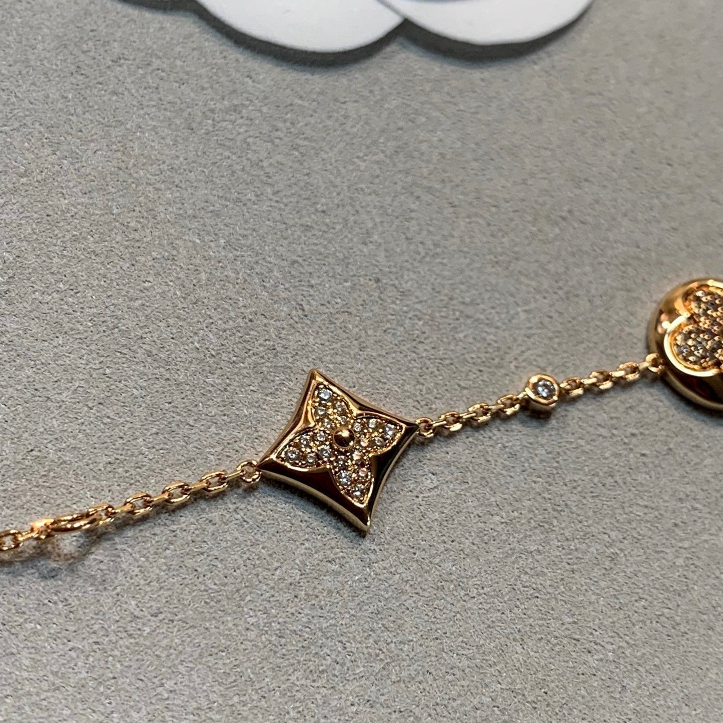 [Gaonasi]STAR AND SUN 4 MOTIFS GOLD DIAMONDS BRACELET