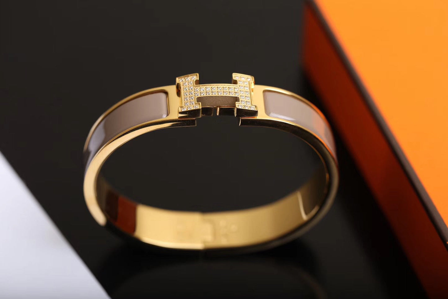 [Gaonasi]H BRACELET GOLD DIAMOND