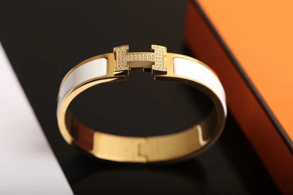 [Gaonasi]H BRACELET GOLD DIAMOND
