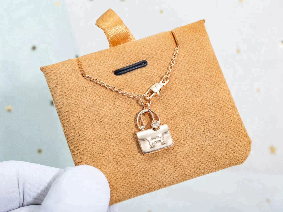 [Gaonasi]AMULETTE PEDANT ROSE GOLD NECKLACE