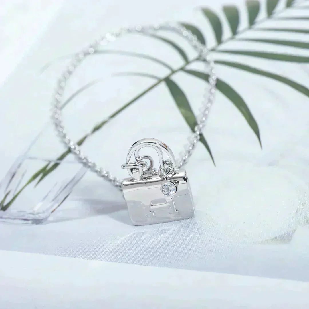[Gaonasi]AMULETTE PEDANT SILVER NECKLACE