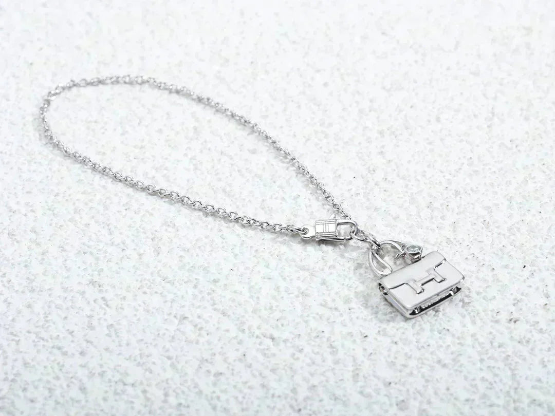 [Gaonasi]AMULETTE PEDANT SILVER NECKLACE