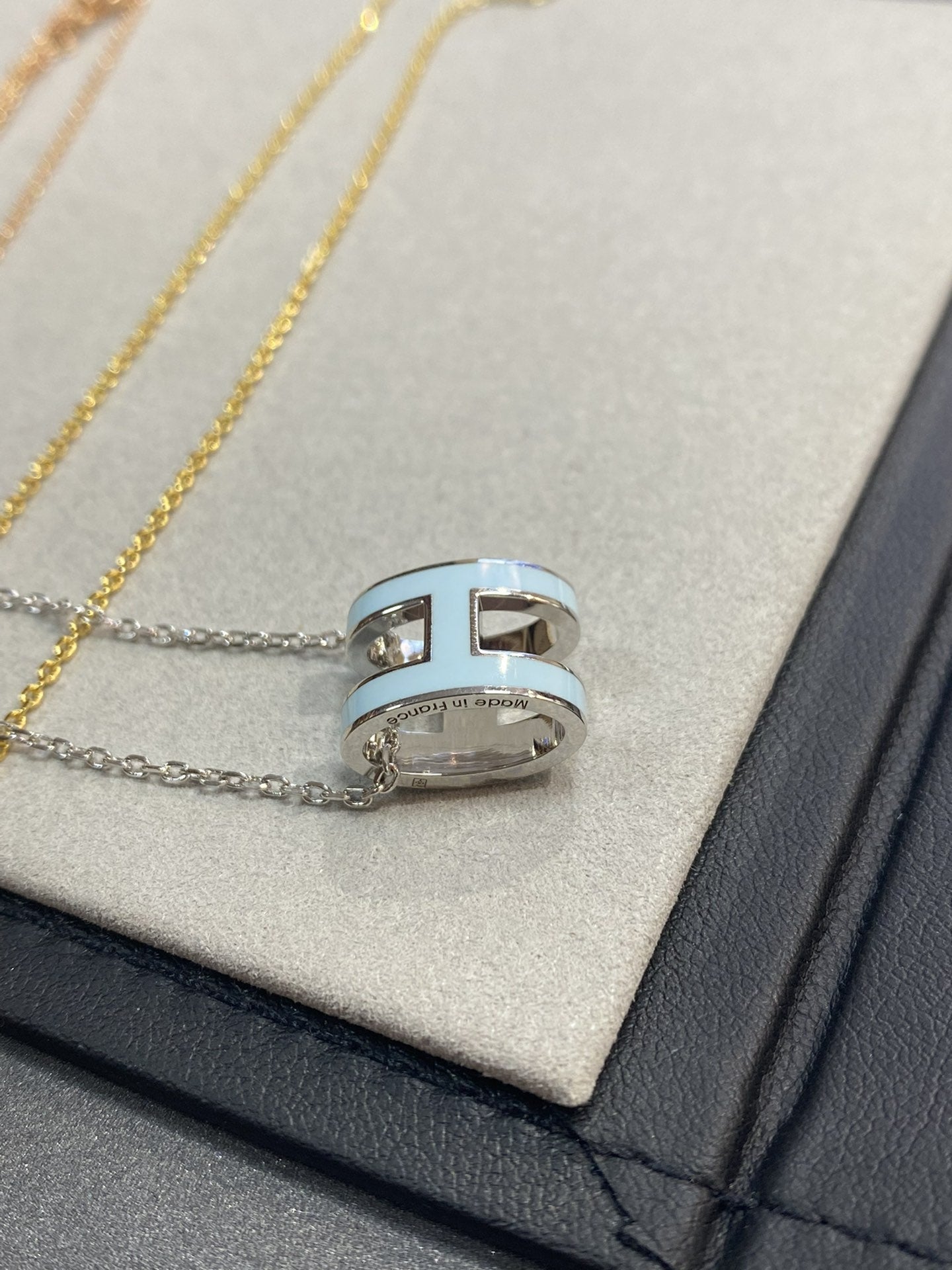 [Gaonasi]POP H LIGHT BLUE NECKLACE