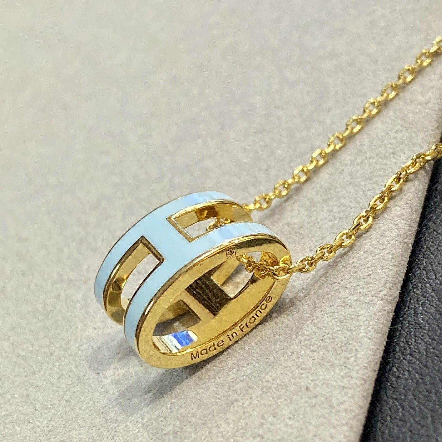 [Gaonasi]POP H LIGHT BLUE NECKLACE