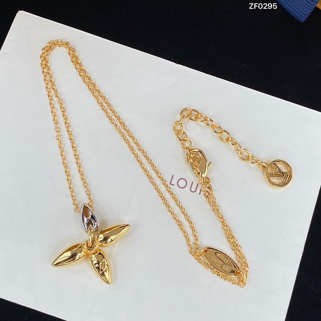 [Gaonasi]LOUISETTE PEDANT GOLD NECKLACE