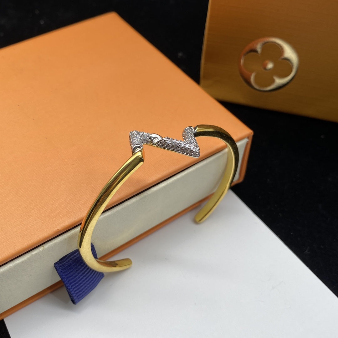 [Gaonasi]VOLTE UPSITE DOWN DIAMOND GOLD OPEN BRACELET