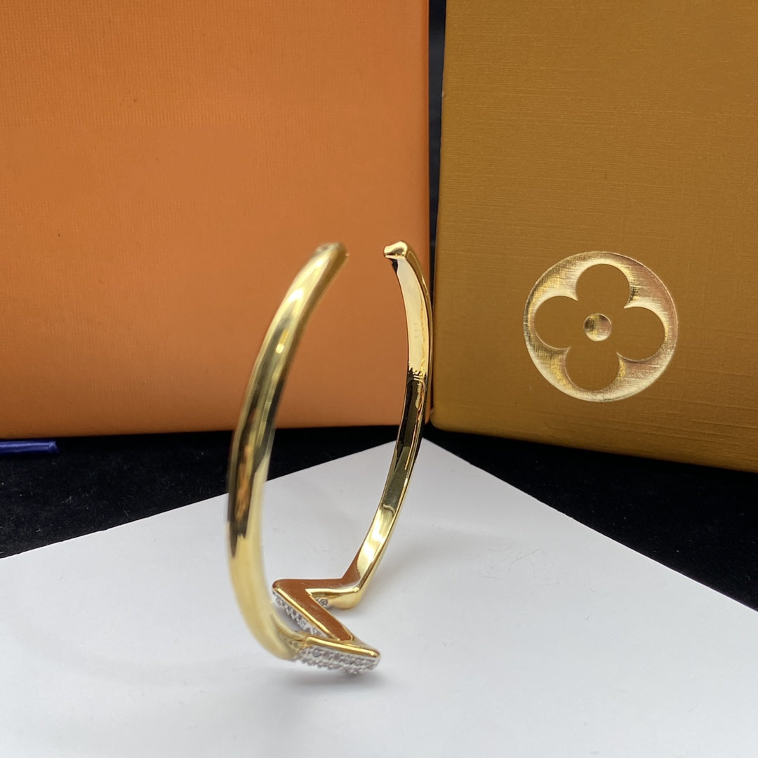 [Gaonasi]VOLTE UPSITE DOWN DIAMOND GOLD OPEN BRACELET