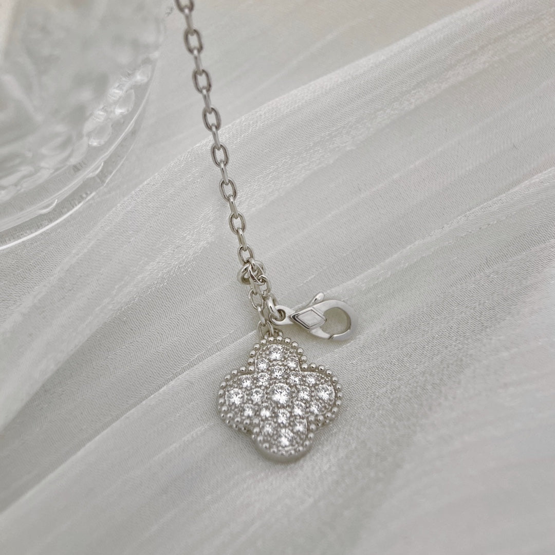 [Gaonasi]CLOVER 5 MOTIFS SILVER DIAMONDS NECKLACE