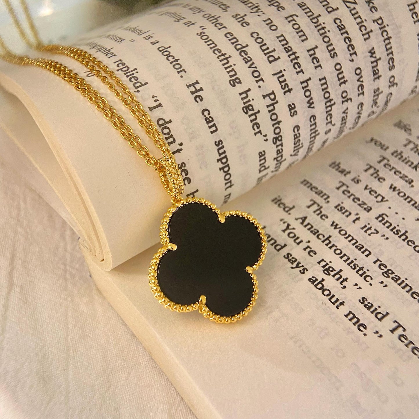 [Gaonasi]CLOVER 25MM NECKLACE GOLD ONYX