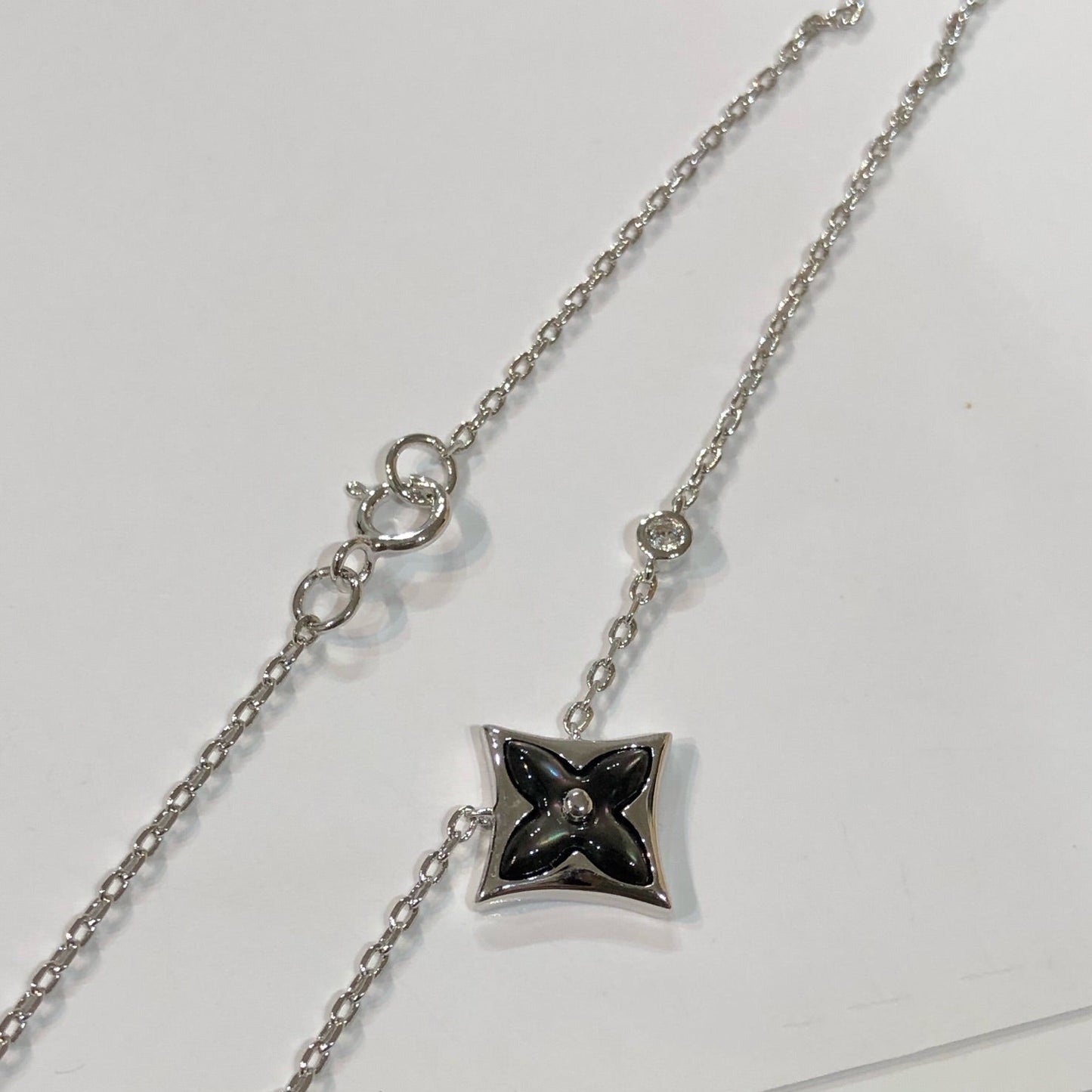 [Gaonasi]STAR BLACK MOP NECKLACE