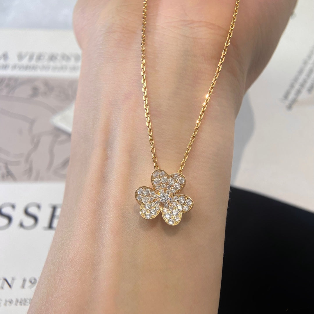 [Gaonasi]FLOWER DIAMOND NECKLACE