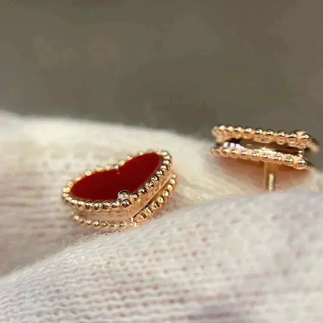 [Gaonasi]HEART CARNELIAN STUD EARRINGS