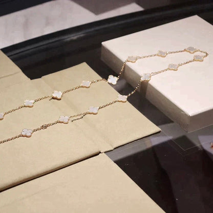 [Gaonasi]CLOVER 20 MOTIFS WHITE MOP NECKLACE