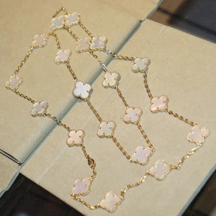 [Gaonasi]CLOVER 20 MOTIFS WHITE MOP NECKLACE