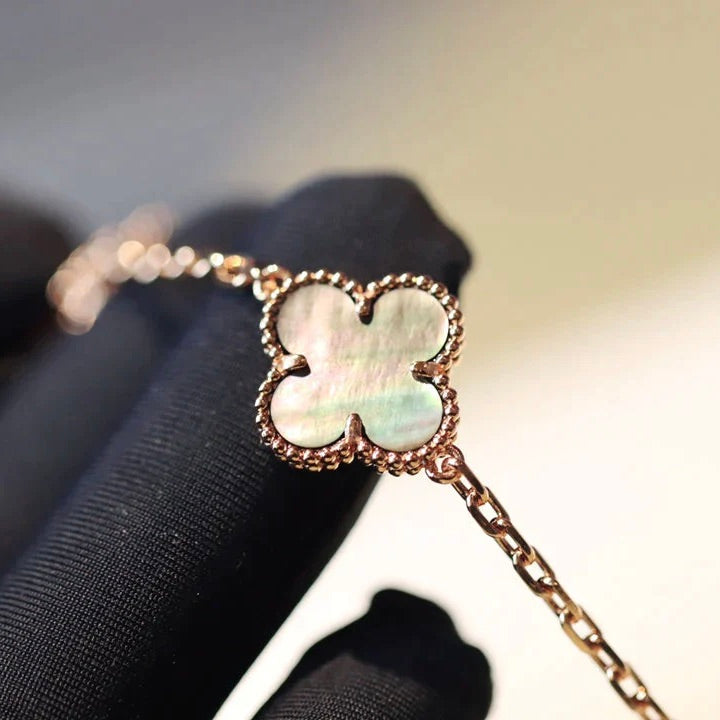 [Gaonasi]CLOVER 20 MOTIFS DARK MOP DIAMOND  NECKLACE