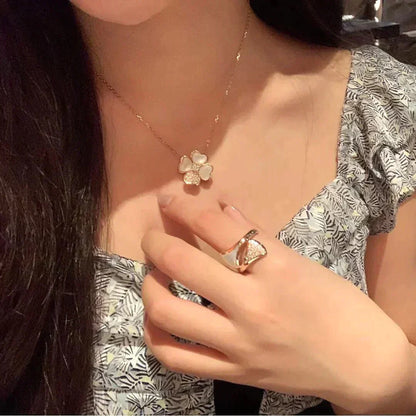 [Gaonasi]CLOVER MOP DIAMOND ROSE GOLD NECKLACE