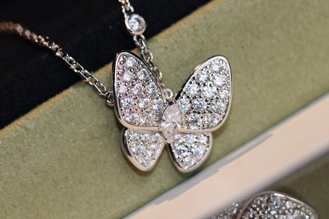 [Gaonasi]BUTTERFLY DIAMOND NECKLACE
