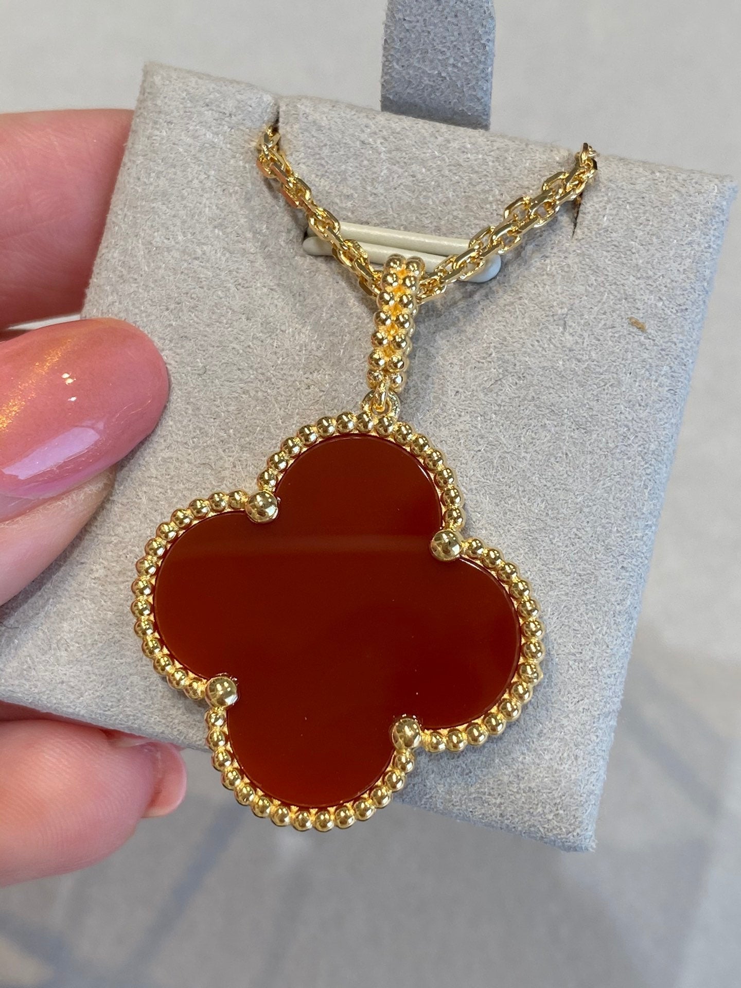[Gaonasi]CLOVER 25MM NECKLACE GOLD CARNELIAN