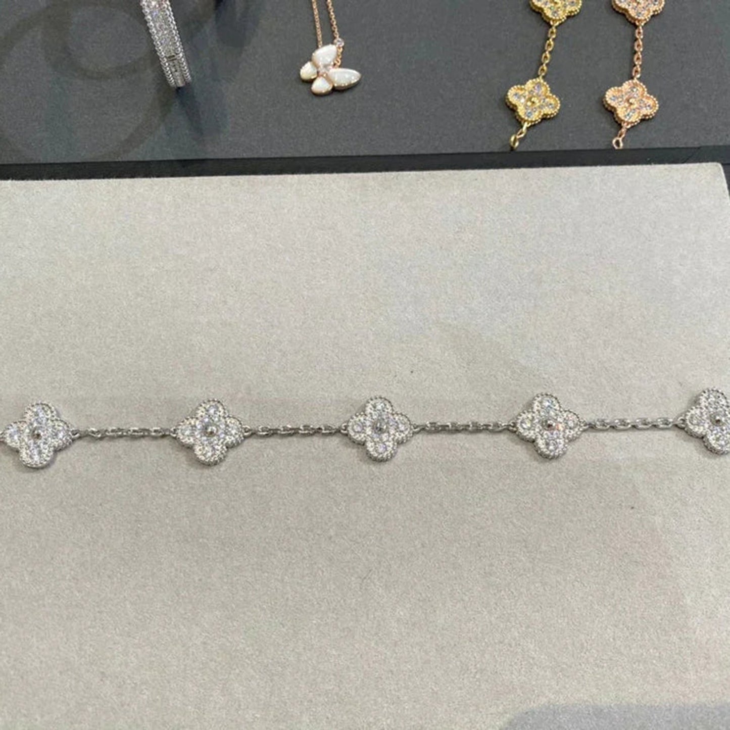 [Gaonasi] CLOVER 5 MOTIF FULL DIAMOND BRACELET COLLECTION