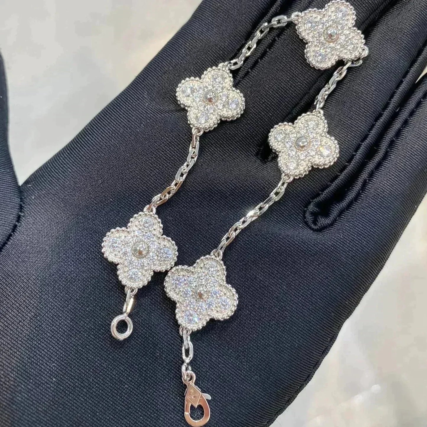 [Gaonasi] CLOVER 5 MOTIF FULL DIAMOND BRACELET COLLECTION