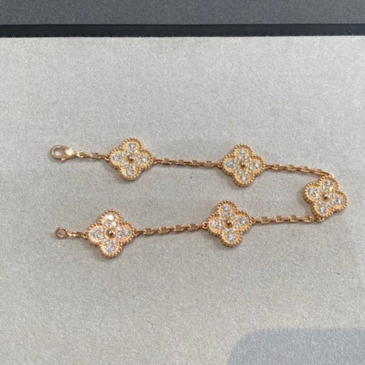 [Gaonasi] CLOVER 5 MOTIF FULL DIAMOND BRACELET COLLECTION