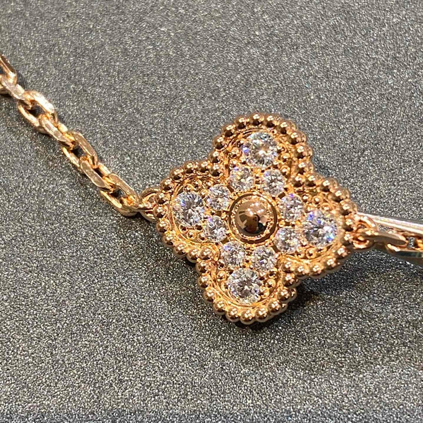 [Gaonasi] CLOVER 5 MOTIF FULL DIAMOND BRACELET COLLECTION