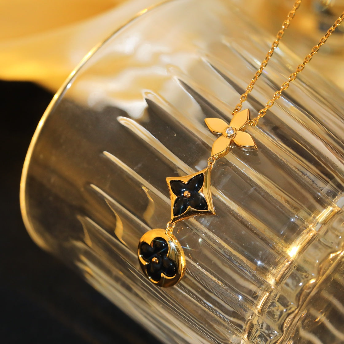 [Gaonasi]STAR AND SUN ONYX PINK GOLD NECKLACE