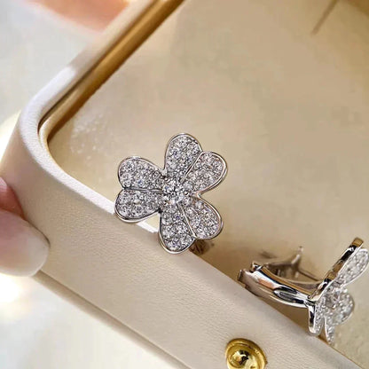[Gaonasi]CLOVER COMOS DIAMOND EARRINGS SILVER