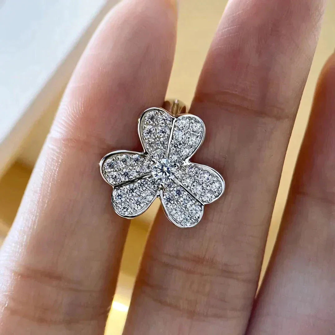 [Gaonasi]CLOVER COMOS DIAMOND EARRINGS SILVER