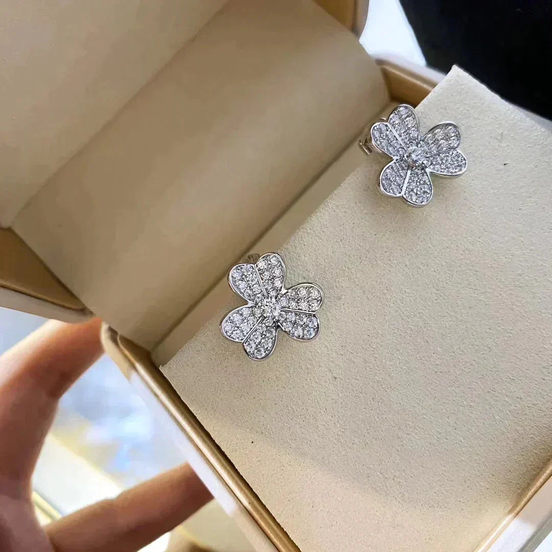 [Gaonasi]CLOVER COMOS DIAMOND EARRINGS SILVER