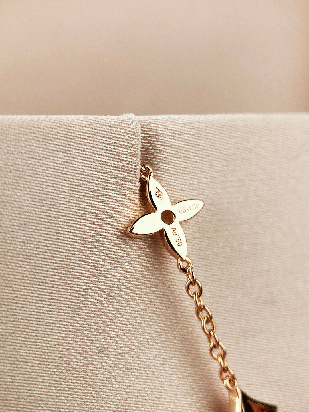 [Gaonasi]STAR AND SUN 7 MOTIFS GOLD BRACELET