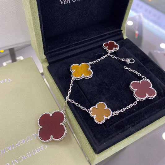 [Gaonasi]CLOVER 5 MOTIFS SIVLER CARNELIAN TIGER EYE BRACELET