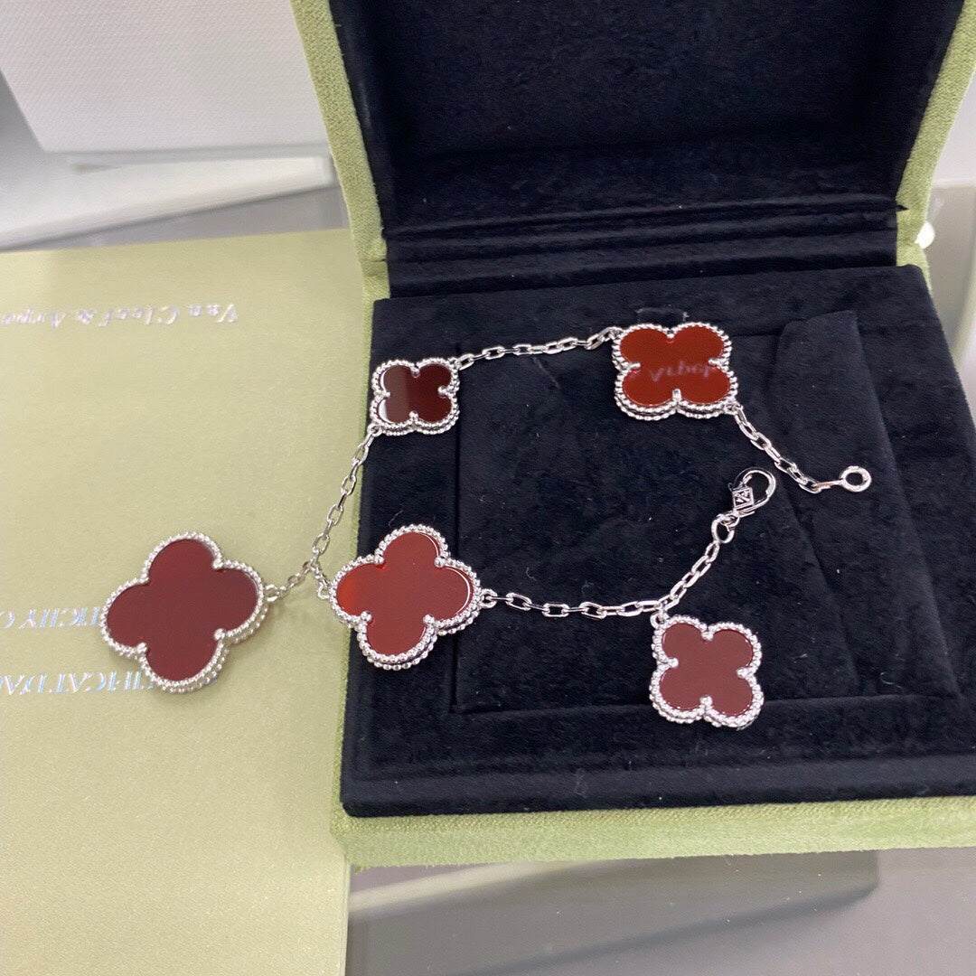 [Gaonasi]CLOVER 5 MOTIFS SIVLER CARNELIAN BRACELET