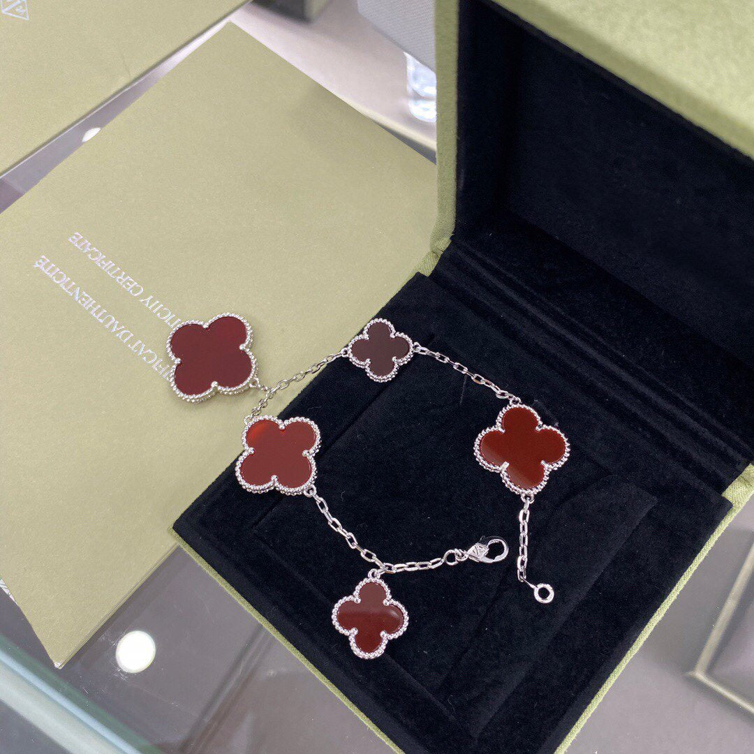 [Gaonasi]CLOVER 5 MOTIFS SIVLER CARNELIAN BRACELET