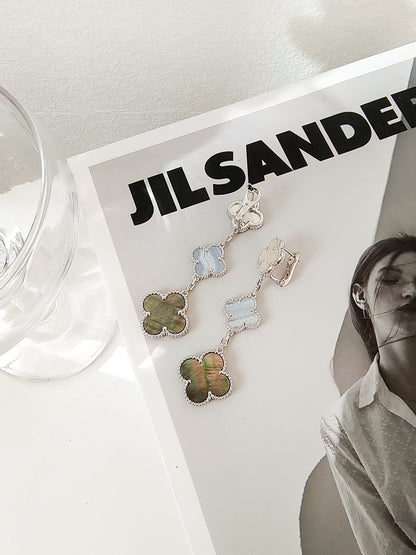 [Gaonasi]CLOVER 3 MOTIFS CHALCEDONY DARK MOP SILVER EARRINGS