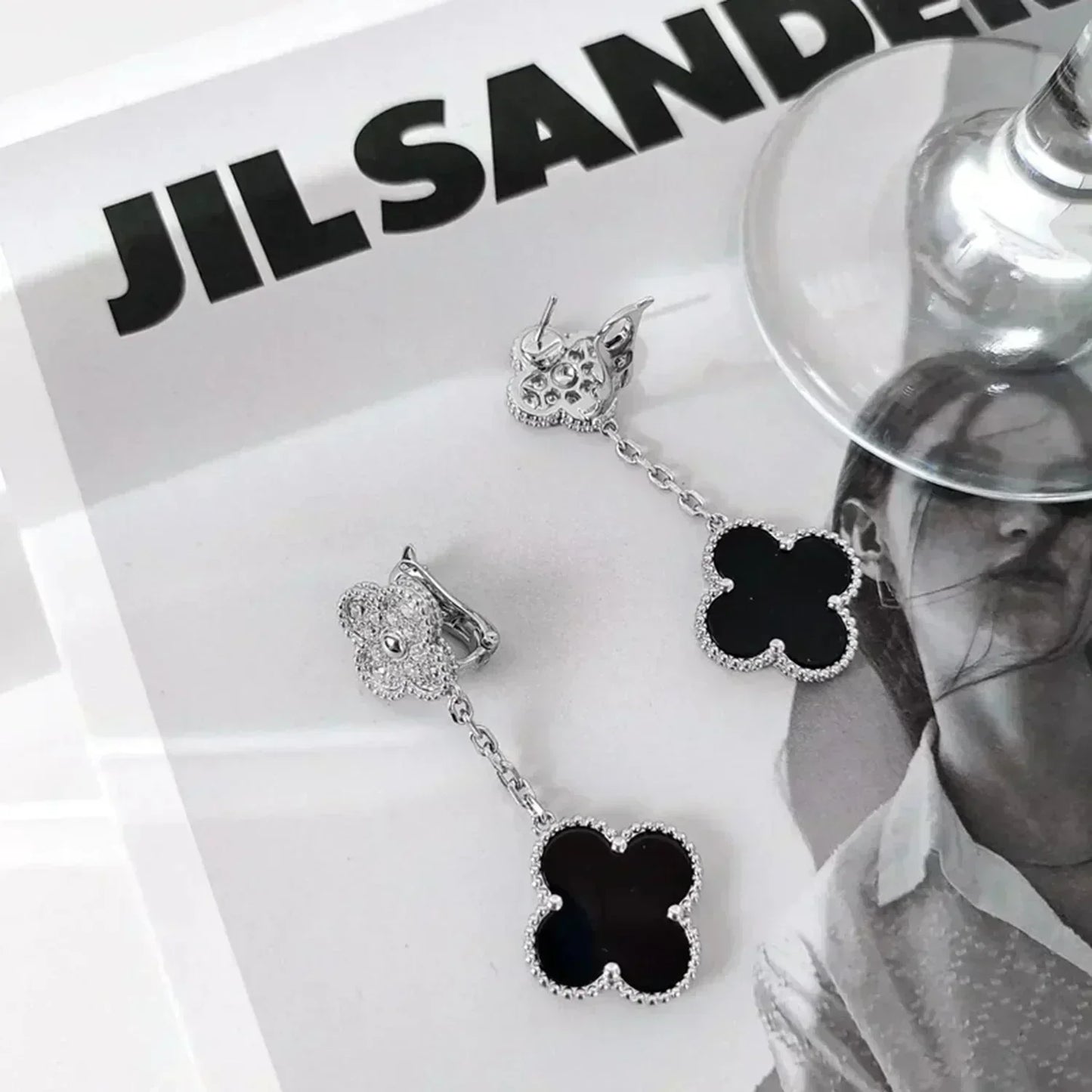 [Gaonasi]CLOVER 2 MOTIFS  DIAMOND ONYX EARRINGS SILVER
