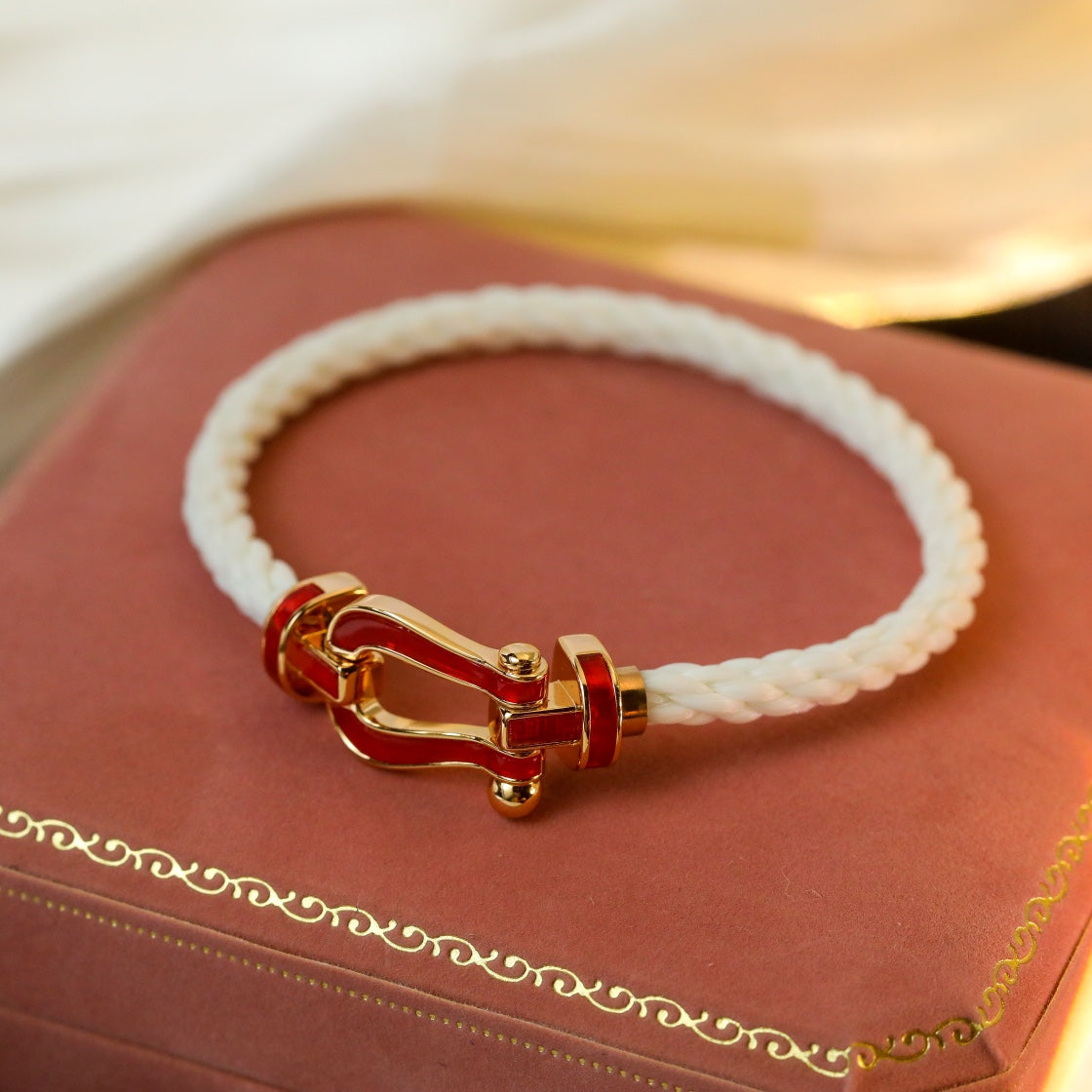 [Gaonasi]FORCE 10 WHITE TEXTILE DIAMOND PAVED