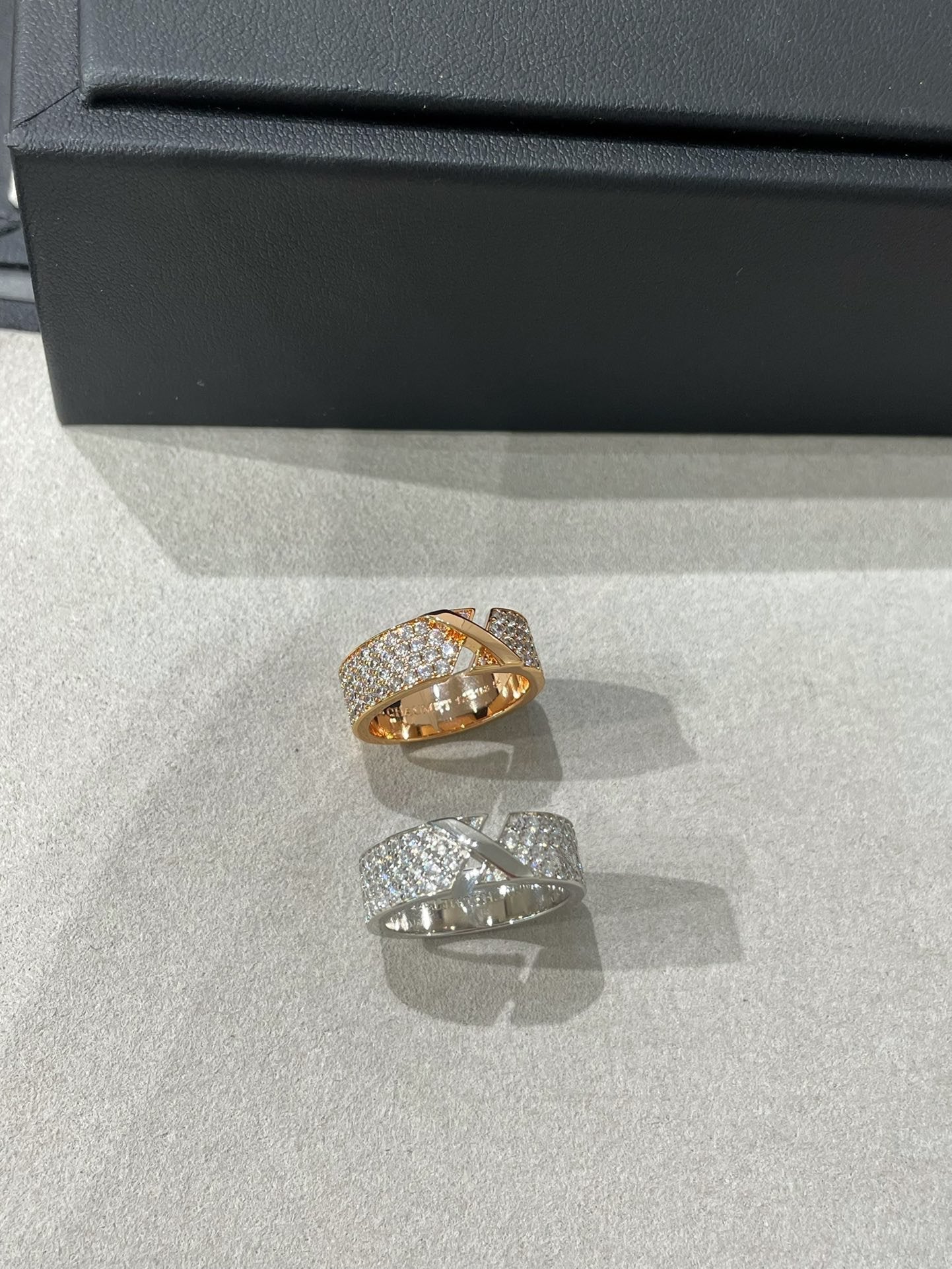 [Gaonasi]LIENS EVIDENCE  DIAMOND PAVED RING