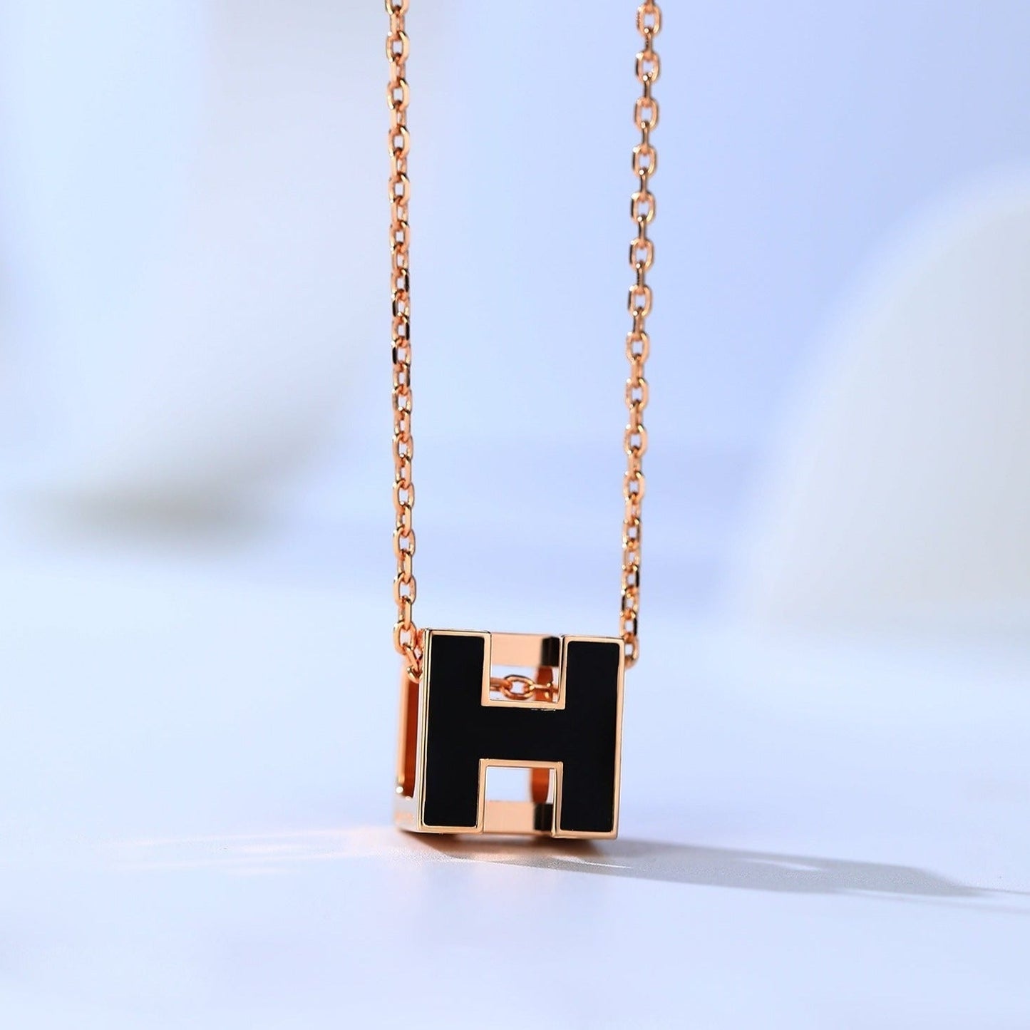 [Gaonasi]H CAGE PINK GOLD NECKLACE