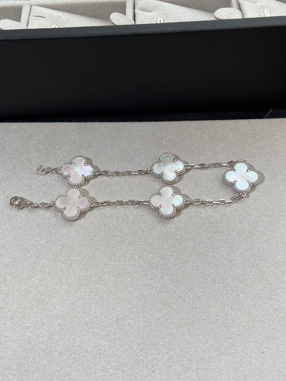 [Gaonasi]CLOVER WHITE PEARL MOP 5 MOTIF BRACELET COLLECTION